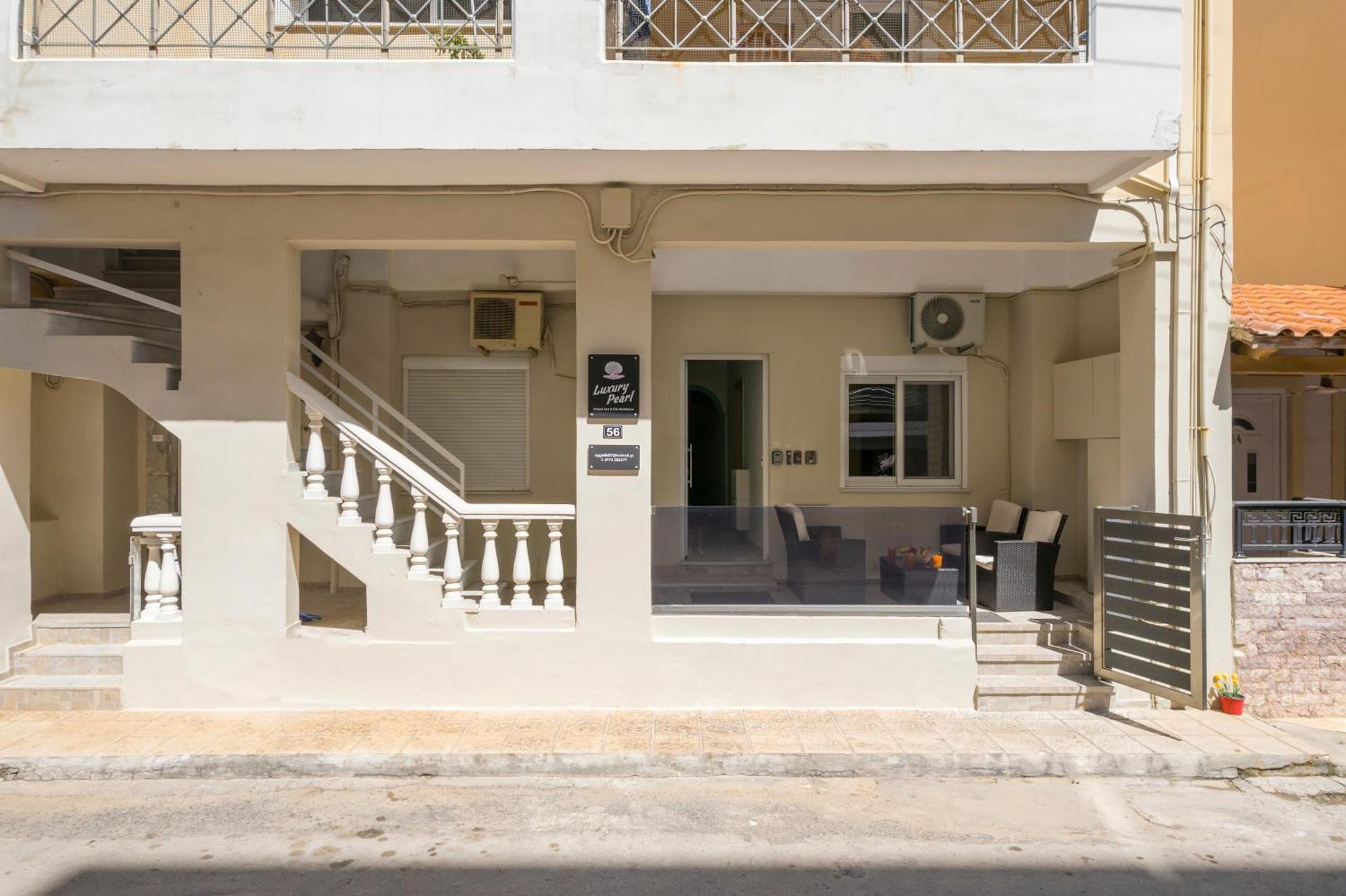 Luxury Pearl, Steps To The Beach Ханья Экстерьер фото
